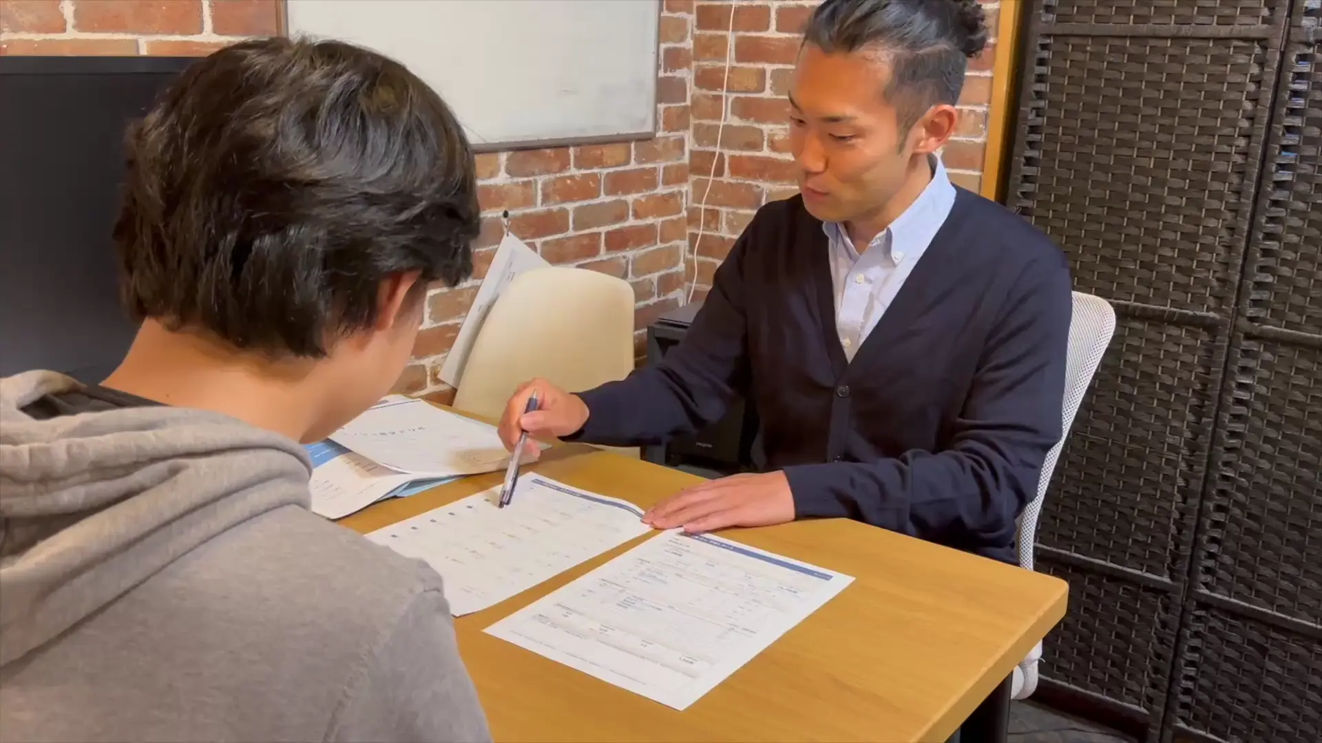 講師と塾生の授業の様子