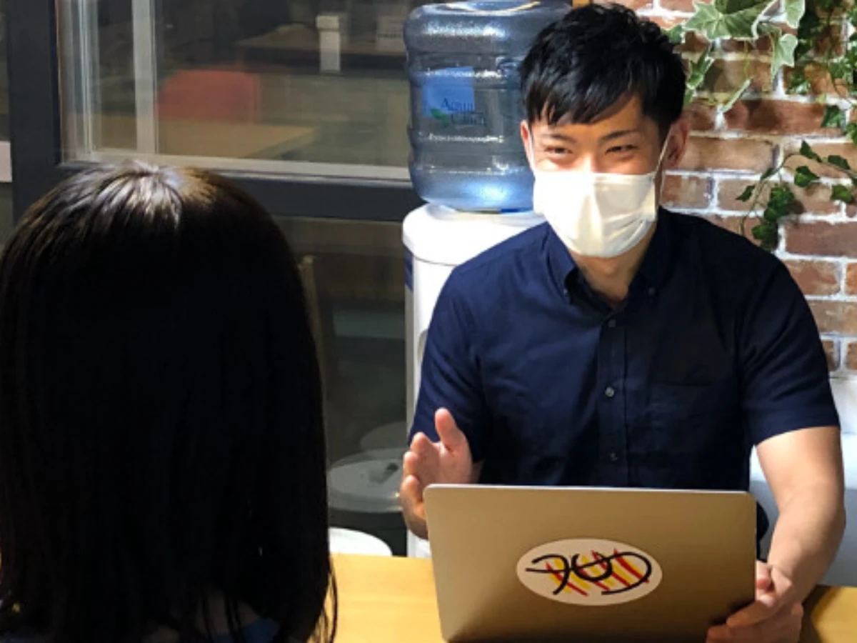 学習に取り組む塾生